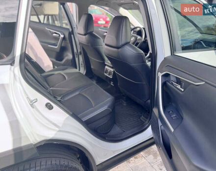 Белый Тойота РАВ 4, объемом двигателя 2.49 л и пробегом 27 тыс. км за 44800 $, фото 21 на Automoto.ua