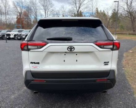 Белый Тойота РАВ 4, объемом двигателя 2.5 л и пробегом 12 тыс. км за 20000 $, фото 4 на Automoto.ua