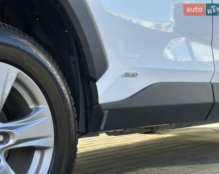 Білий Тойота РАВ 4, об'ємом двигуна 2.5 л та пробігом 27 тис. км за 34000 $, фото 49 на Automoto.ua