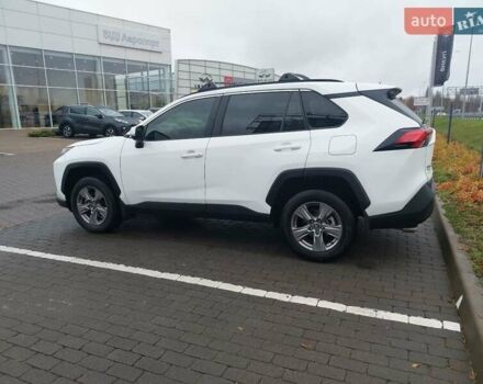 Белый Тойота РАВ 4, объемом двигателя 2.49 л и пробегом 48 тыс. км за 35500 $, фото 3 на Automoto.ua