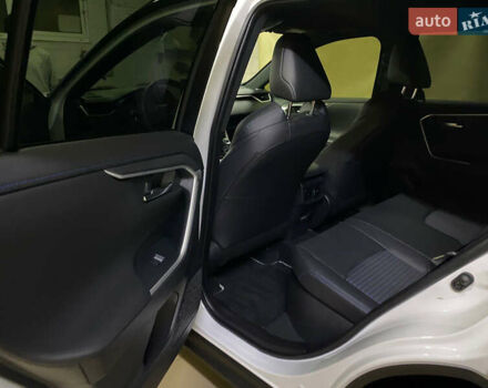 Белый Тойота РАВ 4, объемом двигателя 2.49 л и пробегом 13 тыс. км за 43700 $, фото 16 на Automoto.ua