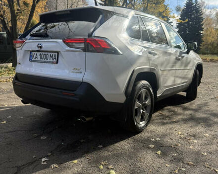 Белый Тойота РАВ 4, объемом двигателя 2.49 л и пробегом 27 тыс. км за 37100 $, фото 3 на Automoto.ua