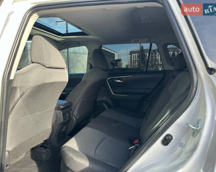 Білий Тойота РАВ 4, об'ємом двигуна 2.5 л та пробігом 27 тис. км за 34000 $, фото 18 на Automoto.ua