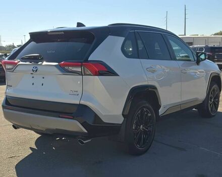 Белый Тойота РАВ 4, объемом двигателя 0 л и пробегом 11 тыс. км за 18000 $, фото 4 на Automoto.ua