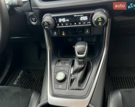 Белый Тойота РАВ 4, объемом двигателя 2.49 л и пробегом 41 тыс. км за 48444 $, фото 32 на Automoto.ua