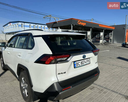 Белый Тойота РАВ 4, объемом двигателя 2.49 л и пробегом 66 тыс. км за 35000 $, фото 3 на Automoto.ua