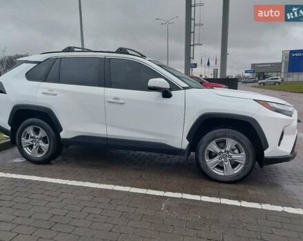 Белый Тойота РАВ 4, объемом двигателя 2.49 л и пробегом 48 тыс. км за 35500 $, фото 8 на Automoto.ua