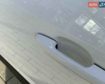 Білий Тойота РАВ 4, об'ємом двигуна 2.5 л та пробігом 27 тис. км за 34000 $, фото 39 на Automoto.ua