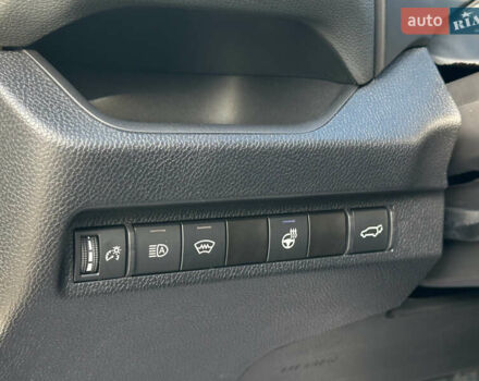 Білий Тойота РАВ 4, об'ємом двигуна 2.5 л та пробігом 27 тис. км за 34000 $, фото 25 на Automoto.ua