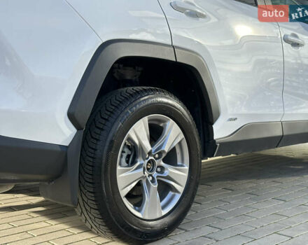 Білий Тойота РАВ 4, об'ємом двигуна 2.5 л та пробігом 27 тис. км за 34000 $, фото 38 на Automoto.ua