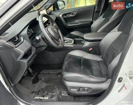 Белый Тойота РАВ 4, объемом двигателя 2.49 л и пробегом 41 тыс. км за 48444 $, фото 13 на Automoto.ua