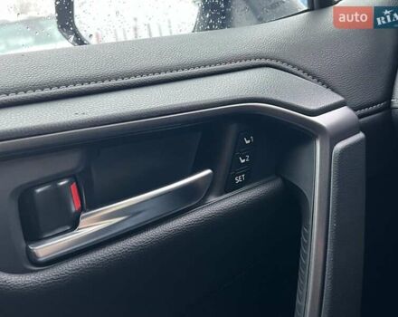 Белый Тойота РАВ 4, объемом двигателя 2.49 л и пробегом 41 тыс. км за 48444 $, фото 44 на Automoto.ua