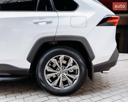 Белый Тойота РАВ 4, объемом двигателя 2.49 л и пробегом 10 тыс. км за 42900 $, фото 12 на Automoto.ua