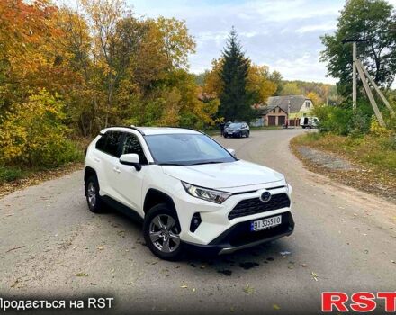 Білий Тойота РАВ 4, об'ємом двигуна 2.5 л та пробігом 1000 тис. км за 42000 $, фото 1 на Automoto.ua