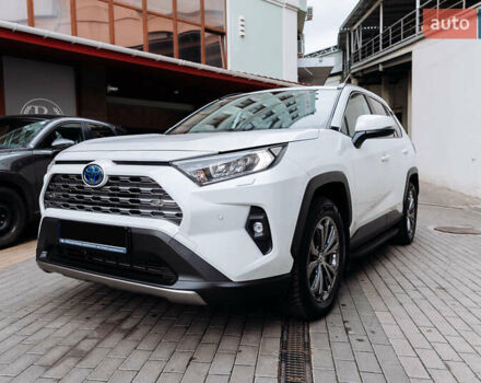 Белый Тойота РАВ 4, объемом двигателя 2.49 л и пробегом 10 тыс. км за 42900 $, фото 5 на Automoto.ua