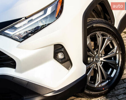 Белый Тойота РАВ 4, объемом двигателя 2.49 л и пробегом 3 тыс. км за 42000 $, фото 24 на Automoto.ua