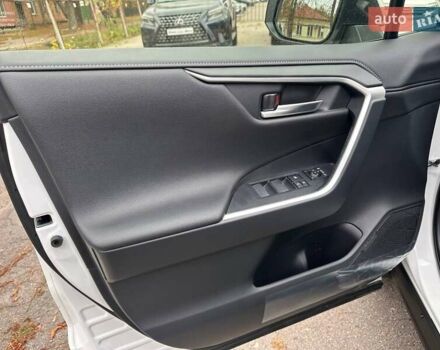 Білий Тойота РАВ 4, об'ємом двигуна 2.49 л та пробігом 2 тис. км за 41900 $, фото 8 на Automoto.ua