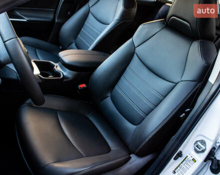 Белый Тойота РАВ 4, объемом двигателя 2.49 л и пробегом 3 тыс. км за 42000 $, фото 51 на Automoto.ua