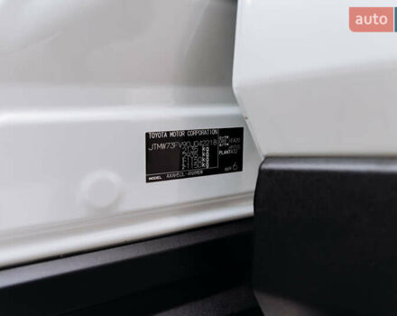 Белый Тойота РАВ 4, объемом двигателя 2.49 л и пробегом 10 тыс. км за 42900 $, фото 49 на Automoto.ua