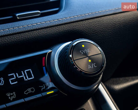 Белый Тойота РАВ 4, объемом двигателя 2.49 л и пробегом 3 тыс. км за 42000 $, фото 56 на Automoto.ua