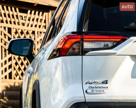 Белый Тойота РАВ 4, объемом двигателя 2.49 л и пробегом 3 тыс. км за 42000 $, фото 9 на Automoto.ua