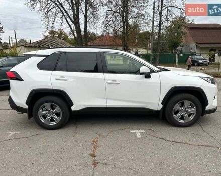 Білий Тойота РАВ 4, об'ємом двигуна 2.49 л та пробігом 2 тис. км за 41900 $, фото 5 на Automoto.ua