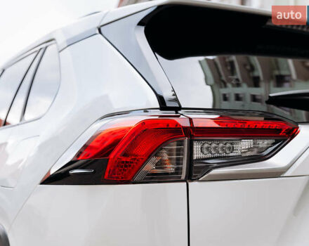 Белый Тойота РАВ 4, объемом двигателя 2.49 л и пробегом 10 тыс. км за 42900 $, фото 14 на Automoto.ua