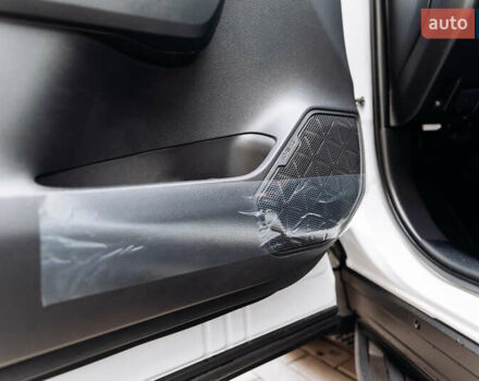 Белый Тойота РАВ 4, объемом двигателя 2.49 л и пробегом 10 тыс. км за 42900 $, фото 30 на Automoto.ua