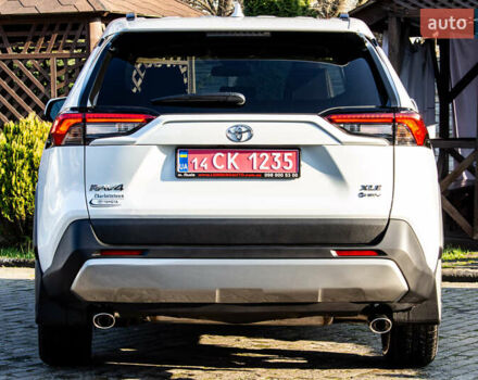 Белый Тойота РАВ 4, объемом двигателя 2.49 л и пробегом 3 тыс. км за 42000 $, фото 8 на Automoto.ua