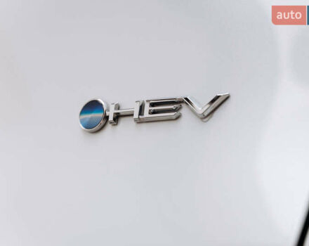 Белый Тойота РАВ 4, объемом двигателя 2.49 л и пробегом 10 тыс. км за 42900 $, фото 17 на Automoto.ua