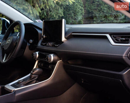 Белый Тойота РАВ 4, объемом двигателя 2.49 л и пробегом 3 тыс. км за 42000 $, фото 33 на Automoto.ua