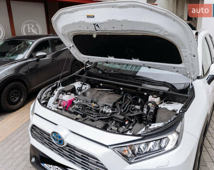 Белый Тойота РАВ 4, объемом двигателя 2.49 л и пробегом 10 тыс. км за 42900 $, фото 47 на Automoto.ua