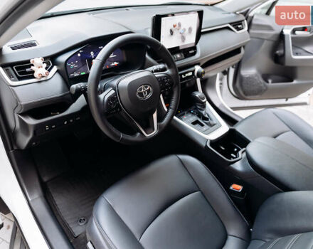 Белый Тойота РАВ 4, объемом двигателя 2.49 л и пробегом 10 тыс. км за 42900 $, фото 26 на Automoto.ua