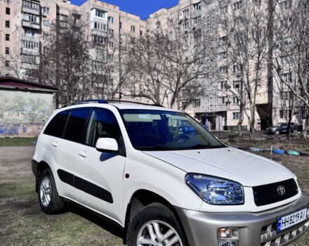 Белый Тойота РАВ 4, объемом двигателя 2 л и пробегом 203 тыс. км за 6200 $, фото 1 на Automoto.ua