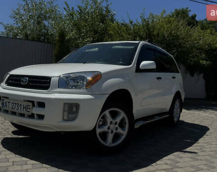 Белый Тойота РАВ 4, объемом двигателя 2 л и пробегом 170 тыс. км за 6950 $, фото 1 на Automoto.ua