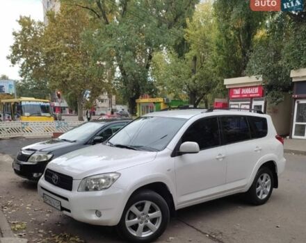 Білий Тойота РАВ 4, об'ємом двигуна 2.4 л та пробігом 280 тис. км за 10000 $, фото 1 на Automoto.ua
