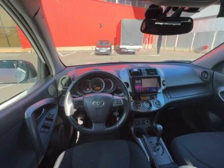 Тойота РАВ 4 2010 у Одесі на Automoto.ua Білий Тойота РАВ 4, об'ємом двигуна 2 л та пробігом 187 тис. км за 11200 $, фото 1 на Automoto.ua