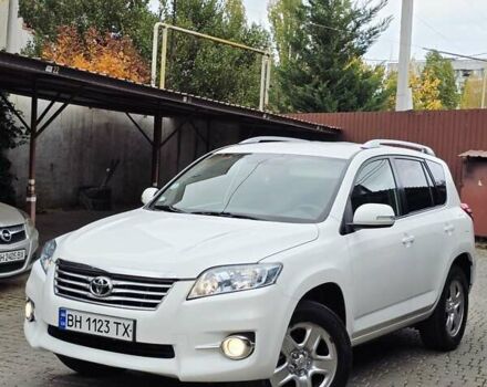 Белый Тойота РАВ 4, объемом двигателя 2.23 л и пробегом 250 тыс. км за 10850 $, фото 1 на Automoto.ua