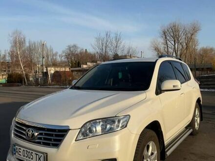 Тойота РАВ 4 2010 в Днепре (Днепропетровске) на Automoto.ua Белый Тойота РАВ 4, объемом двигателя 1.99 л и пробегом 110 тыс. км за 16500 $, фото 1 на Automoto.ua