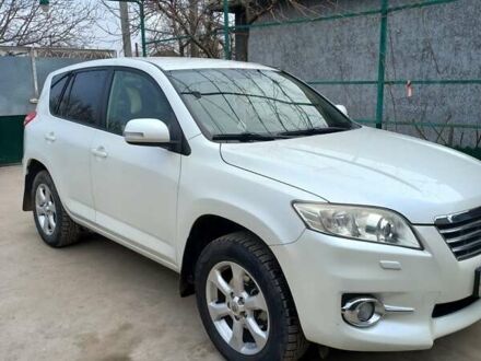 Тойота РАВ 4 2010 в Измаиле на Automoto.ua Белый Тойота РАВ 4, объемом двигателя 1.99 л и пробегом 179 тыс. км за 12700 $, фото 1 на Automoto.ua