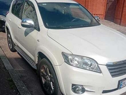 Білий Тойота РАВ 4, об'ємом двигуна 2.23 л та пробігом 223 тис. км за 11000 $, фото 1 на Automoto.ua