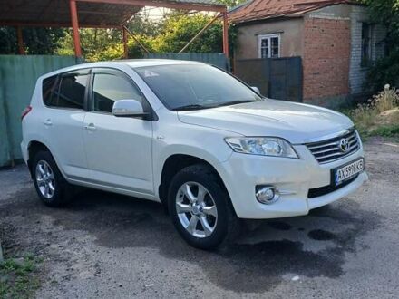 Белый Тойота РАВ 4, объемом двигателя 2.2 л и пробегом 192 тыс. км за 15500 $, фото 1 на Automoto.ua