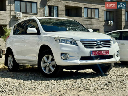 Білий Тойота РАВ 4, об'ємом двигуна 2.2 л та пробігом 212 тис. км за 12800 $, фото 1 на Automoto.ua
