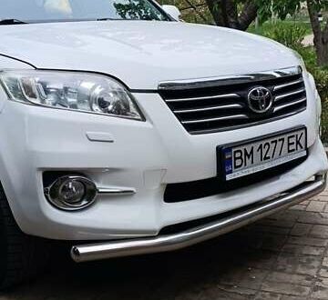 Белый Тойота РАВ 4, объемом двигателя 2 л и пробегом 224 тыс. км за 13100 $, фото 1 на Automoto.ua