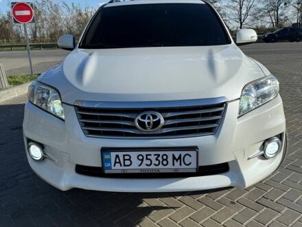 Білий Тойота РАВ 4, об'ємом двигуна 2.23 л та пробігом 225 тис. км за 14500 $, фото 1 на Automoto.ua