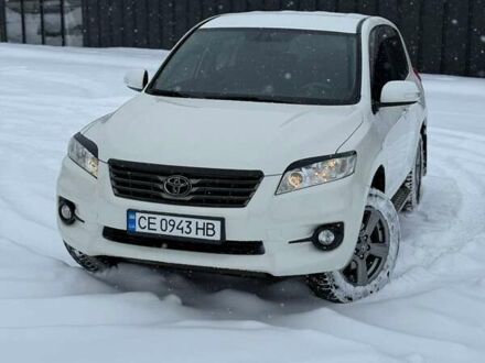 Белый Тойота РАВ 4, объемом двигателя 2 л и пробегом 194 тыс. км за 12600 $, фото 1 на Automoto.ua