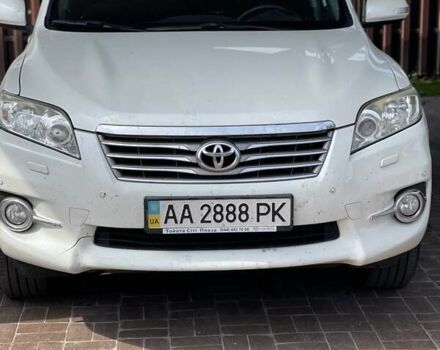 Білий Тойота РАВ 4, об'ємом двигуна 1.99 л та пробігом 149 тис. км за 13900 $, фото 1 на Automoto.ua