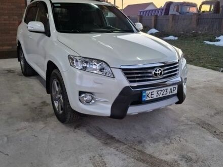 Белый Тойота РАВ 4, объемом двигателя 2 л и пробегом 69 тыс. км за 16200 $, фото 1 на Automoto.ua