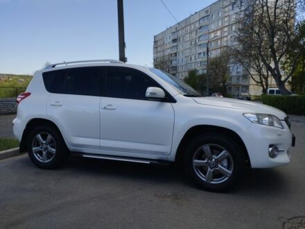 Тойота РАВ 4 2012 в Харькове на Automoto.ua Белый Тойота РАВ 4, объемом двигателя 2 л и пробегом 92 тыс. км за 15000 $, фото 1 на Automoto.ua