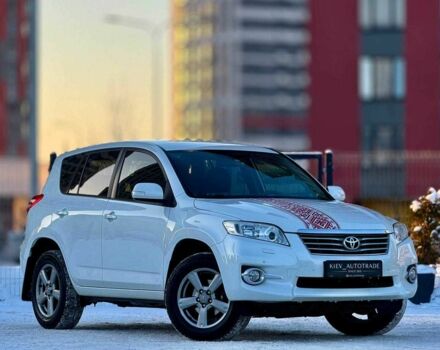 Белый Тойота РАВ 4, объемом двигателя 2 л и пробегом 188 тыс. км за 13500 $, фото 1 на Automoto.ua